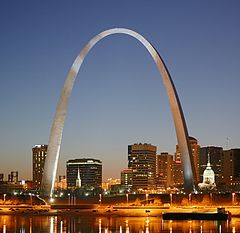 240px-St_Louis_night_expblend_cropped